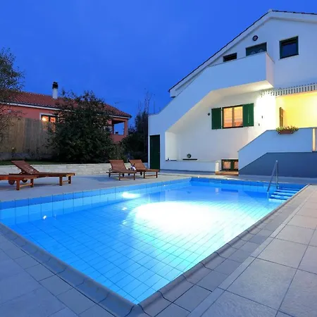 My Dalmatia - Beatrice With Private Swimming Pool *