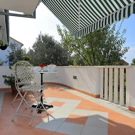 My Dalmatia - Beatrice With Private Swimming Pool *